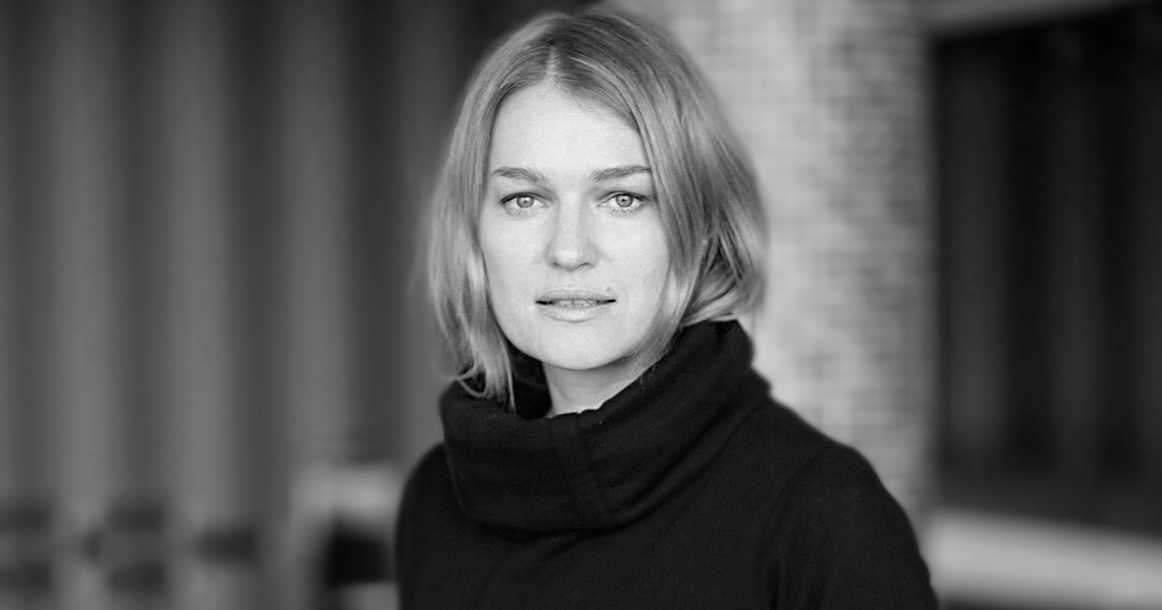 Виктория Толстоганова: «Женщине одной со старением справиться реально сложно»