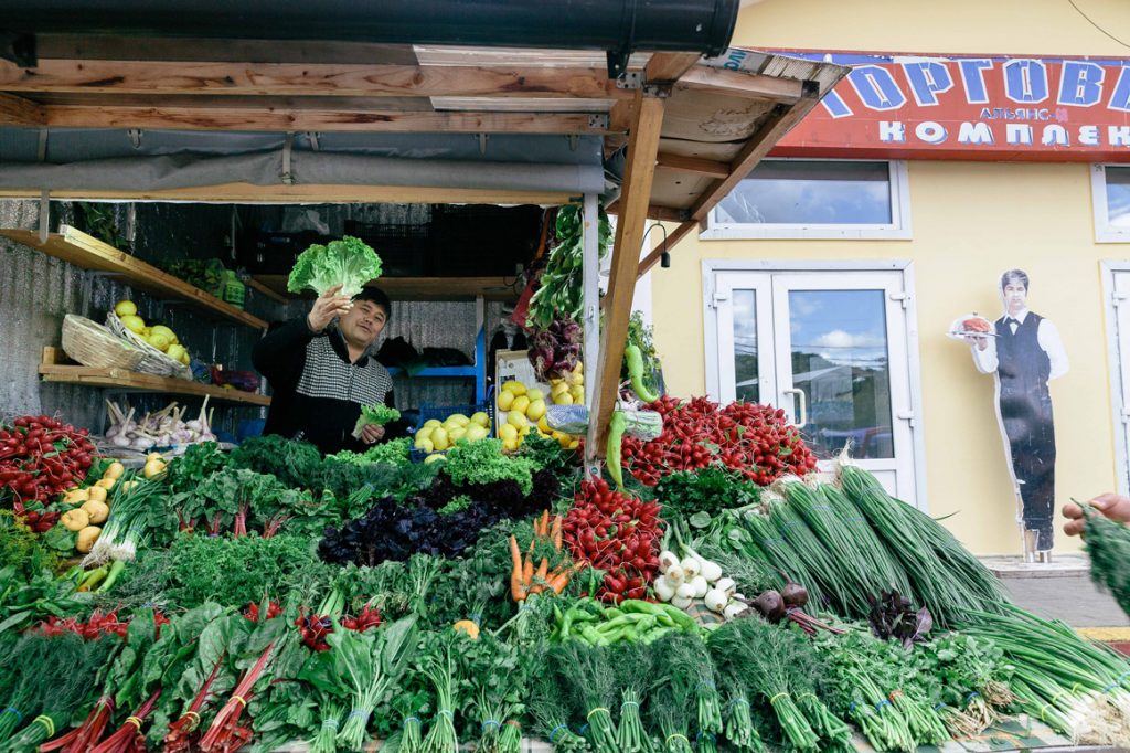 «Сочная очень очень сладкая сказка» и никаких фуд-кортов: почему Преображенский рынок — лучший