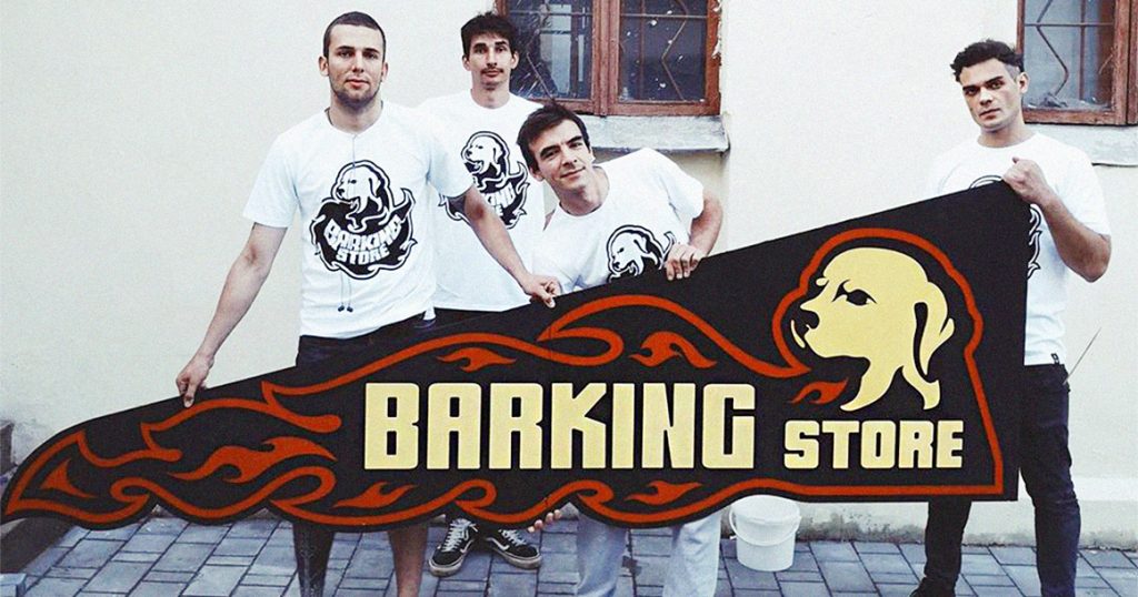 На место выселенного Театра.doc въехал первый магазин Barking Store
