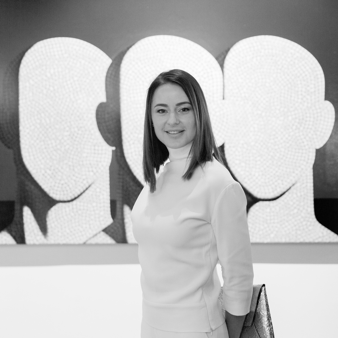Почему вы должны меня знать: арт-дилер Люси Виноград
