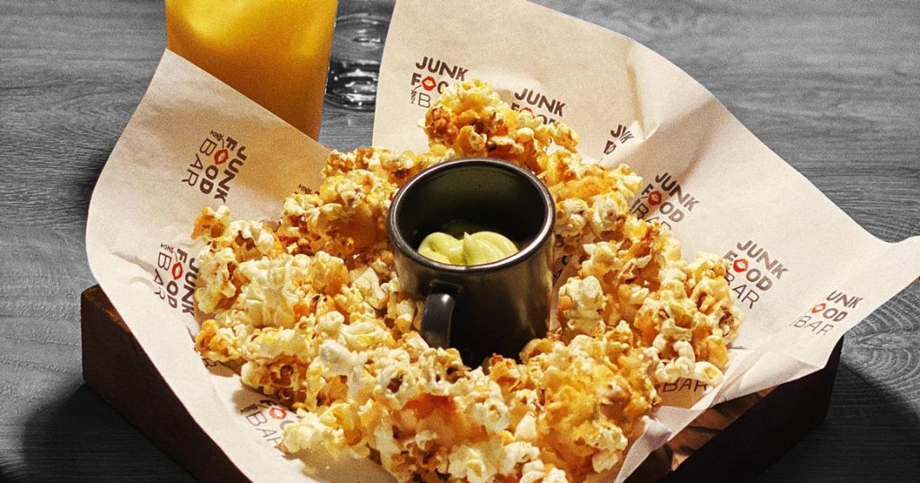 Junk Food & Bar со вкусом делает все, чтобы вы весили больше и прожили меньше