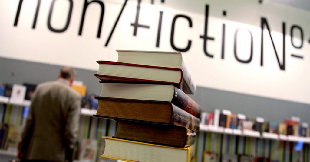 Сегодня открывается книжная ярмарка Non/fiction — впервые в «Гостином дворе»