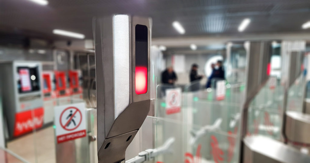 Система распознавания лиц в метро начнет следить за вами уже с начала осени