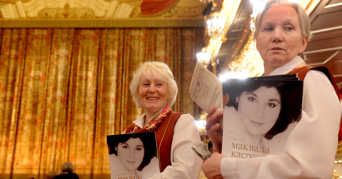«Моя шуба дороже, чем весь ваш театр», — московские капельдинеры о стрессе, зрителях и курьезах