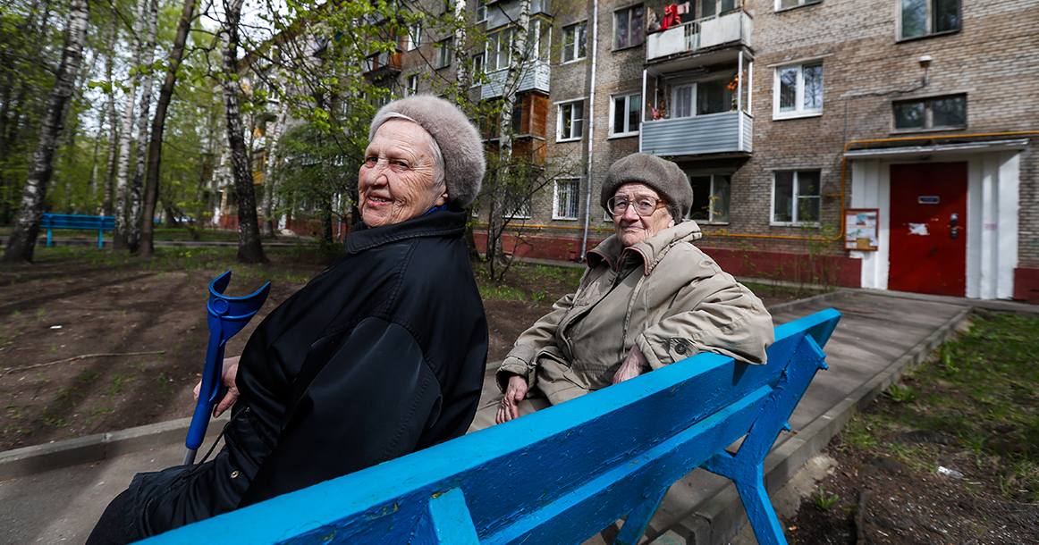 Старушки, выпадающие из Москвы