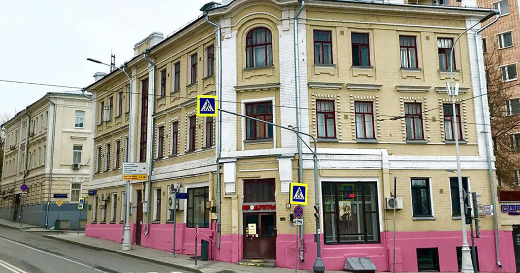 Москвичи жалуются на нарушение запрета на ремонтные работы