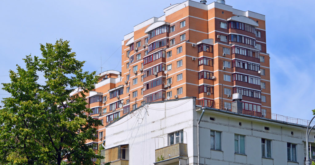 В Москве теперь можно снять квартиру за 20 тысяч рублей — на 3 тысячи дешевле, чем всего две недели назад