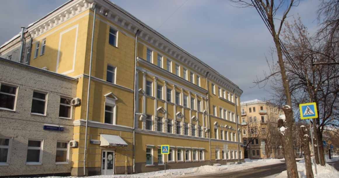 На Дербеневской готовят к сносу здания бывшего завода «Фарбверке». Там появятся семь высоток