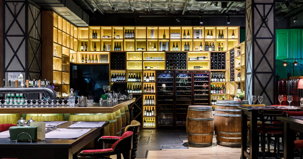 В Russian Wine Bar&Shop работают главные знатоки российских вин, так что место без подвоха