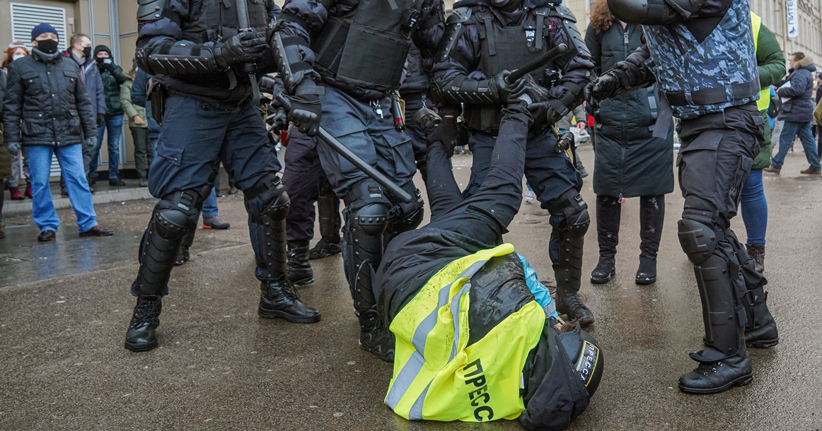 Журфак МГУ предложил ввести тренинги по поведению на митингах. Этим займется Росгвардия