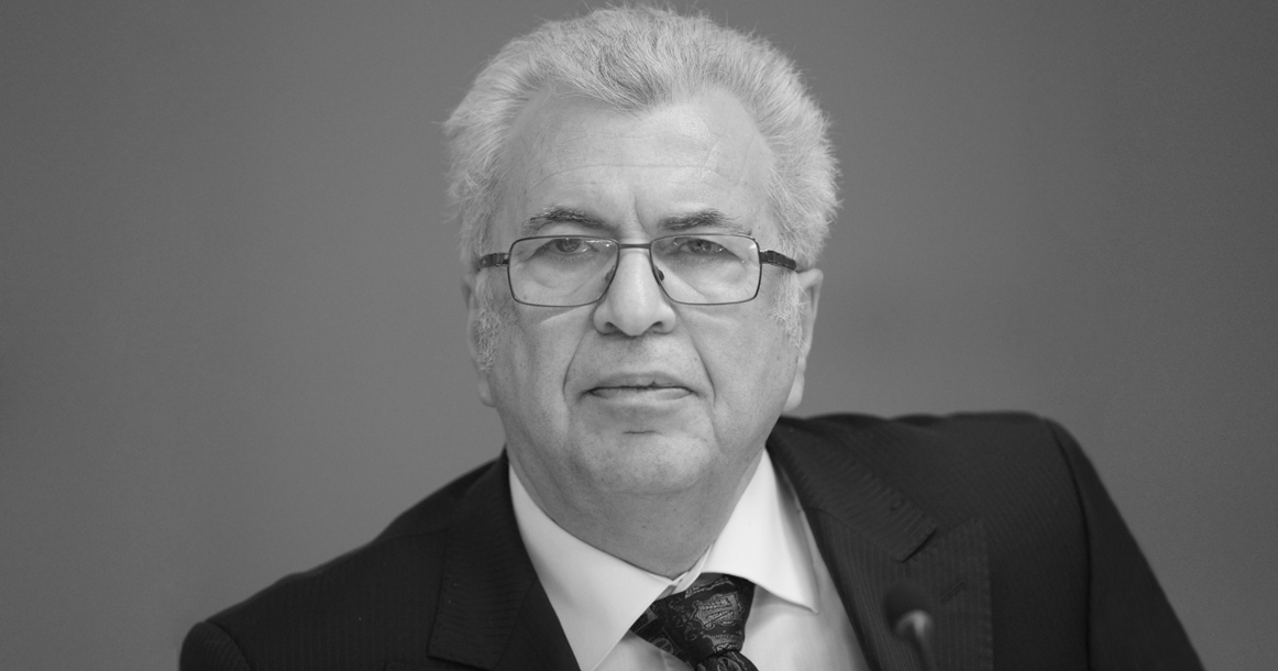 «Я не уволю учителя, который пойдет на митинг» — директор школы №109 Евгений Ямбург