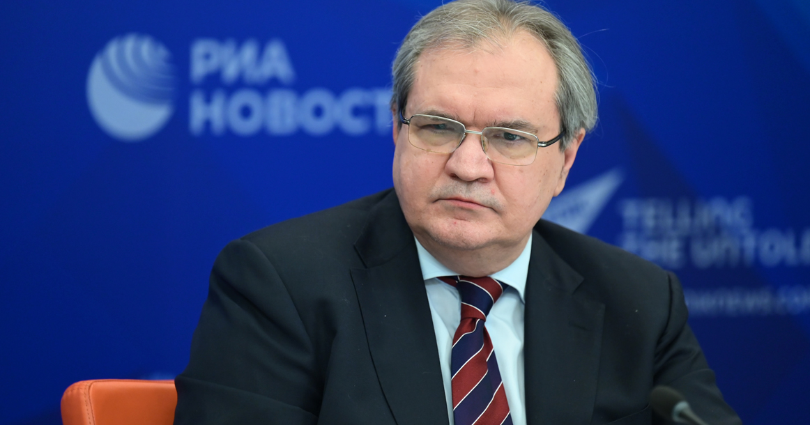 Глава СПЧ просит мэрию решить проблему с сотрудниками метро, уволенными за поддержку Навального