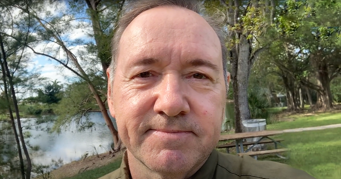 Почему публичная «отмена» людей в одних случаях действует, а в других — нет?