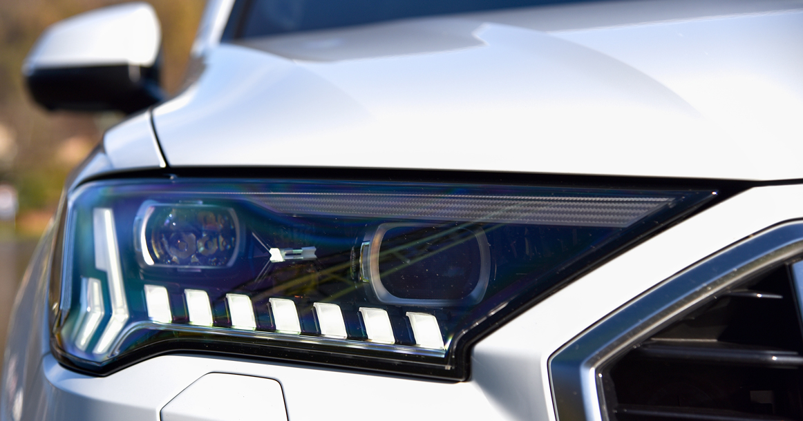 Audi Q7 и Tesla: москвичи сдают в «народный каршеринг» элитные авто