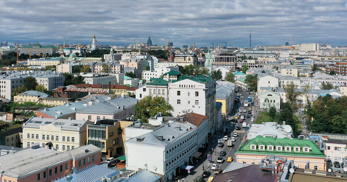 Aрендa однокомнатной квартиры в среднем по Москве обходится в 43% от зарплаты