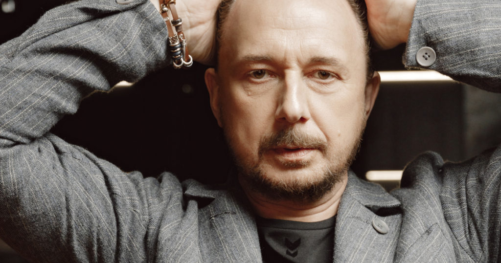 «Выходя после нашего шоу, человек должен любить жизнь» — режиссер Феликс Михайлов
