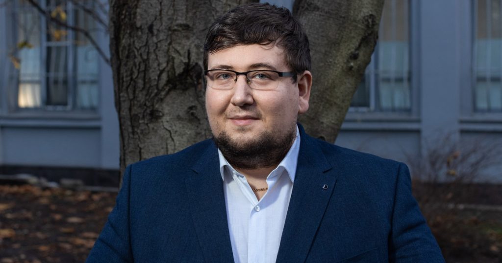«Мы работаем как минеры» — пластический хирург Владимир Сафронов