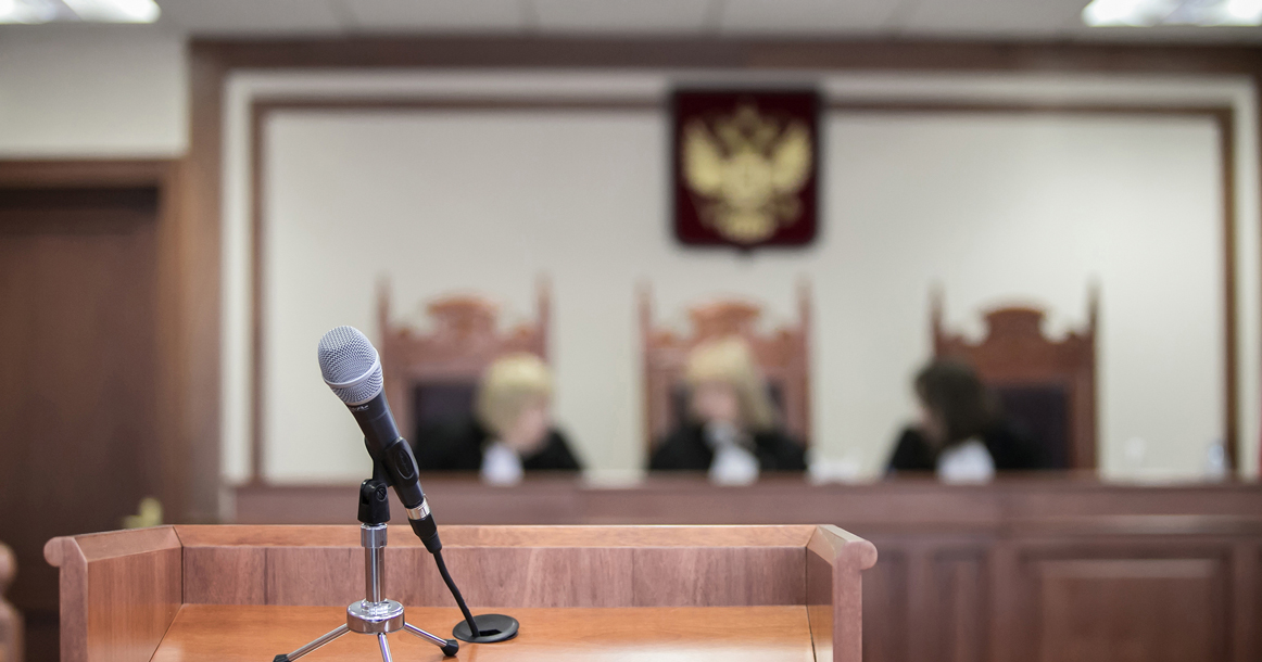 Прокуратура просит дать пранкерам, угнавшим такси у «Москва-Сити», 3,5 года колонии