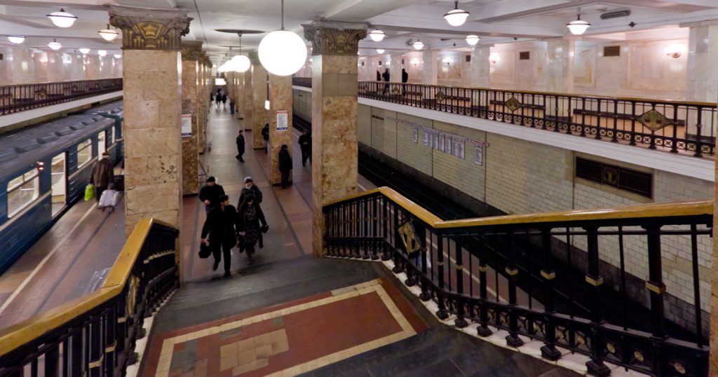 На Сокольнической линии нет движения из-за человека на путях