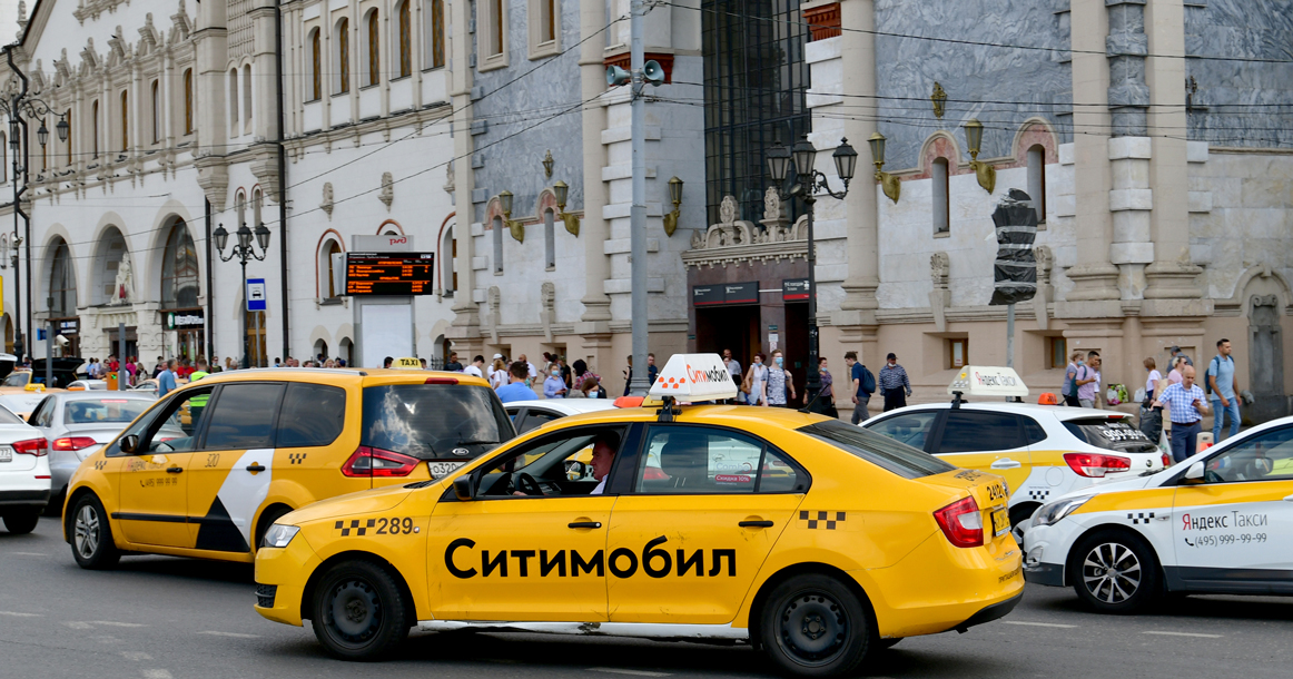 Таксисты «Ситимобила» теперь не будут сами заговаривать с пассажирами и делать им комплименты
