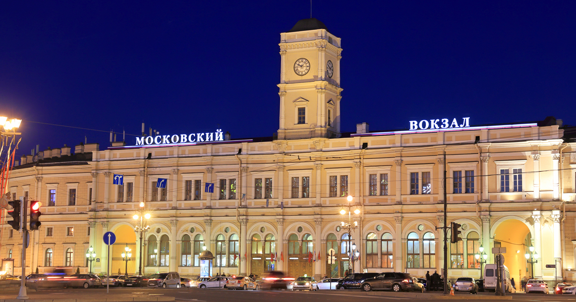 Москва — Питер: что сближает две столицы и делает их немного похожими