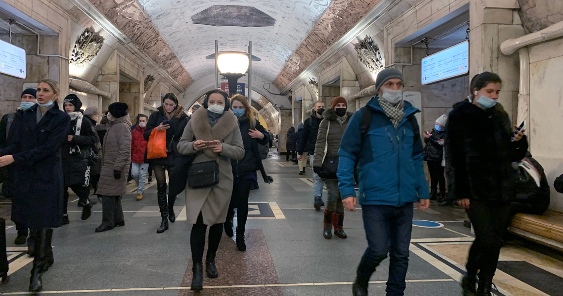 За 2021 год в транспорте оштрафовали более 550 тысяч человек без масок