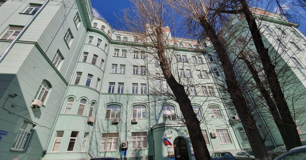 Исторический доходный дом 1915 года на Чистых прудах снова превратят в жилой
