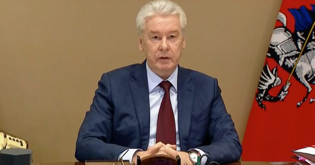 По словам мэра, количество заболеваний будет расти еще две недели