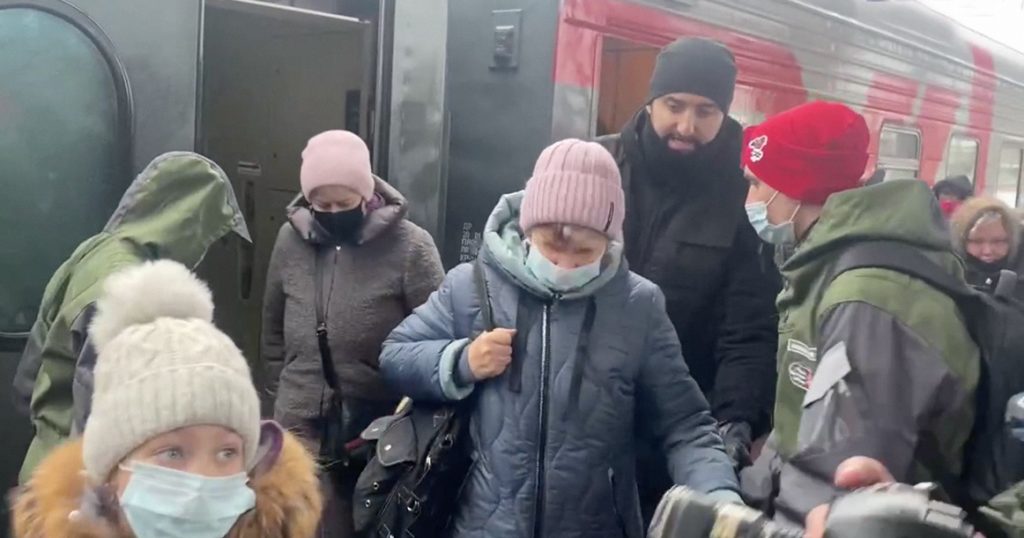 Первый поезд с беженцами прибыл в Апрелевку