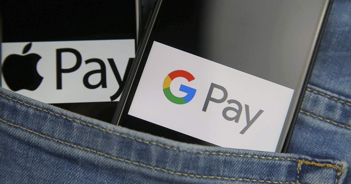 Москвичи не могут расплатиться в метро и магазинах с помощью Apple Pay и Google Pay