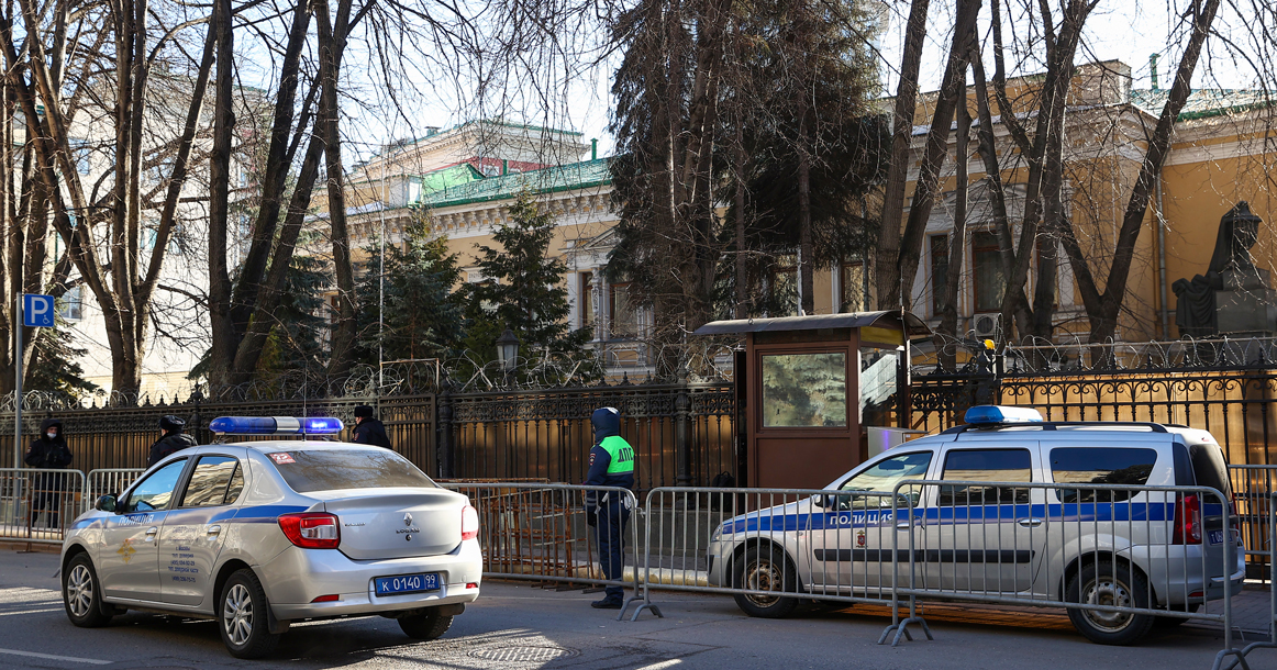 Посольство Украины полностью закрылось