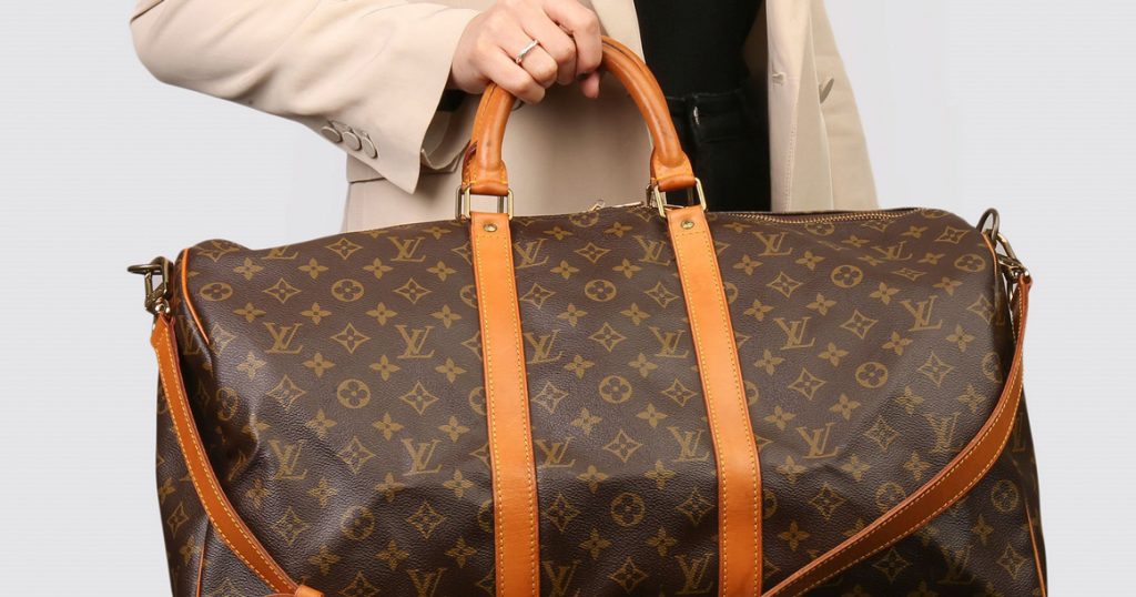 У посетителя ресторана на Цветном украли чемодан Louis Vuitton с 2,8 млн рублей внутри