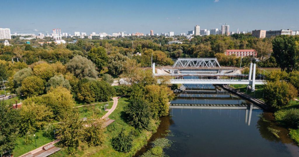 Неиспользуемый железнодорожный мост через Сходню превратят в арт-объект
