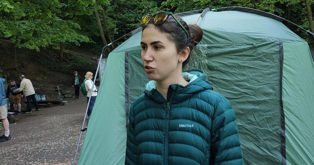Жители Покровского-Стрешнево встали палаточным лагерем, чтобы остановить благоустройство парка