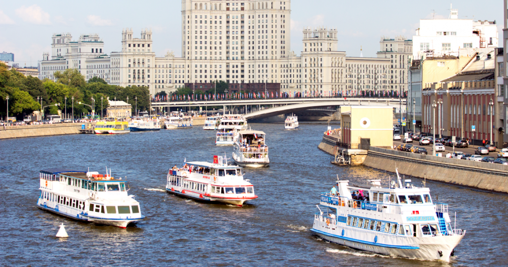 Прогулочные суда теперь будут ходить по Москве-реке по расписанию