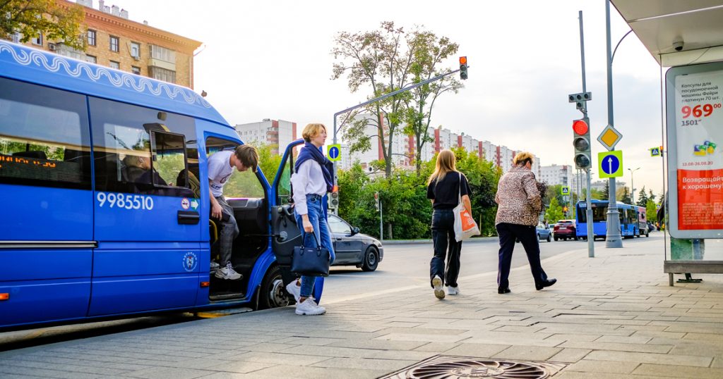 Москвичи в среднем добираются на работу 46 минут 36 секунд