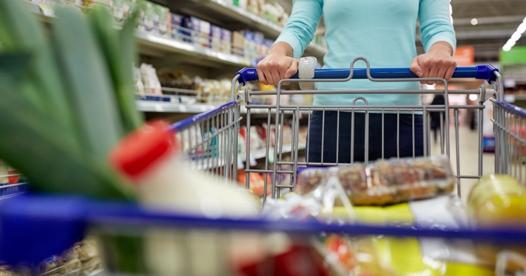 80% москвичей ходят за продуктами сами, а не заказывают доставку