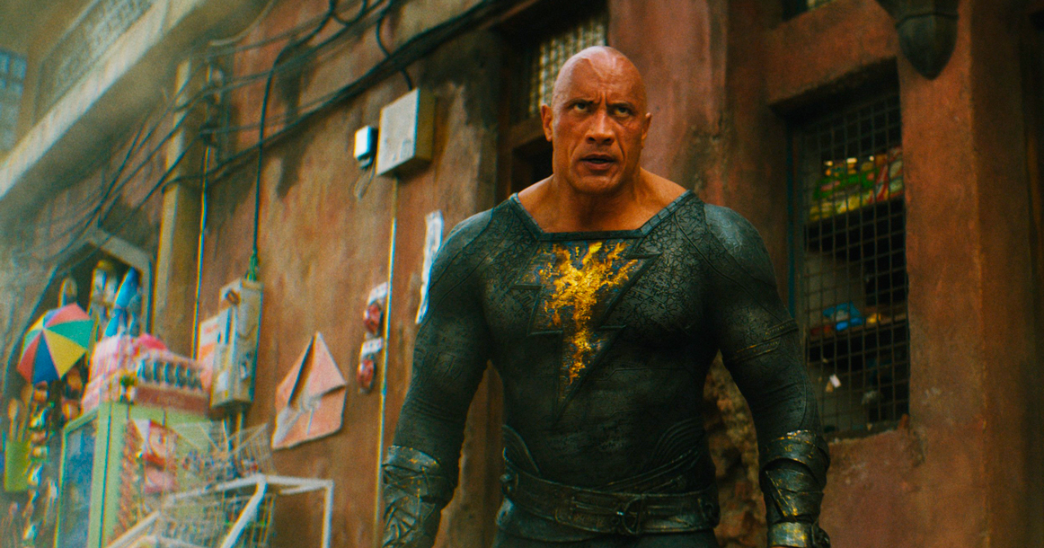 «Черный Адам» знает, что в кинокомиксе нужно сначала бить, а потом говорить