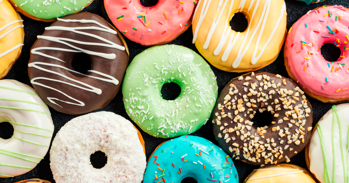 Аркадий Новиков запустил новую сеть пончиковых на замену Krispy Kreme — Krunchy Dream