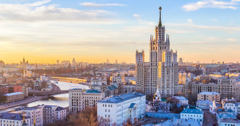 В Москве за 1 млн долларов можно купить 38 кв. м элитного жилья. Год назад было 60 кв. м