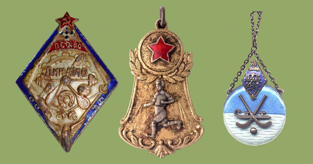 Преподаватель МПГУ перевел мошенникам 350 тысяч, охотясь за довоенными значками и жетонами