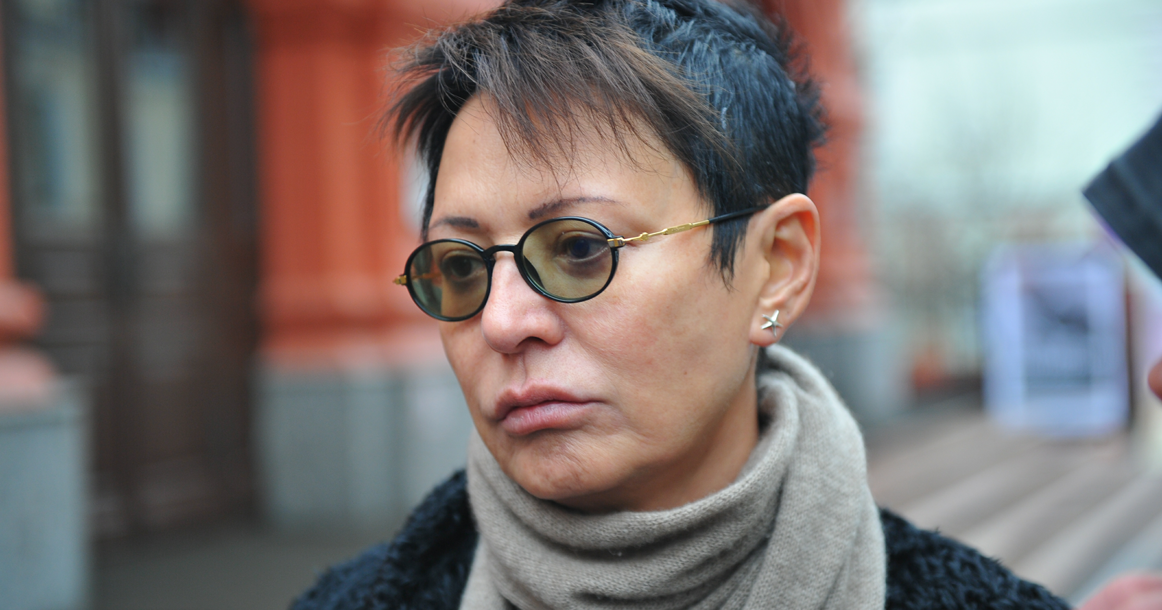 Ирина Хакамада через суд пытается взыскать со сбежавшего арендатора ее квартиры 300 тыс. рублей