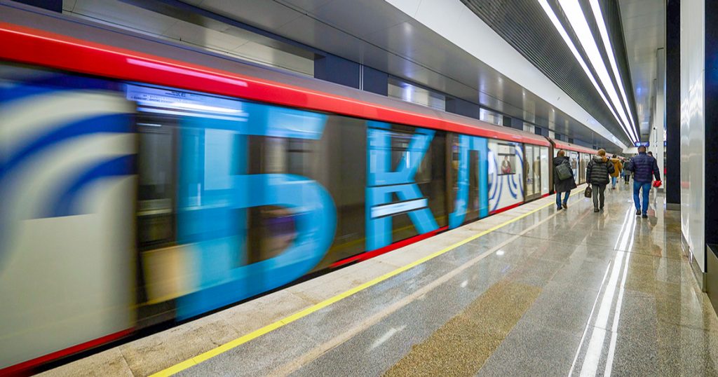 После запуска БКЛ на метро пересели 80 тыс. автомобилистов, заявил Собянин