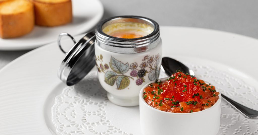 Кодлер с тартаром из лосося в «Кофемании Chef’s» — самый интересный завтрак на Патриарших