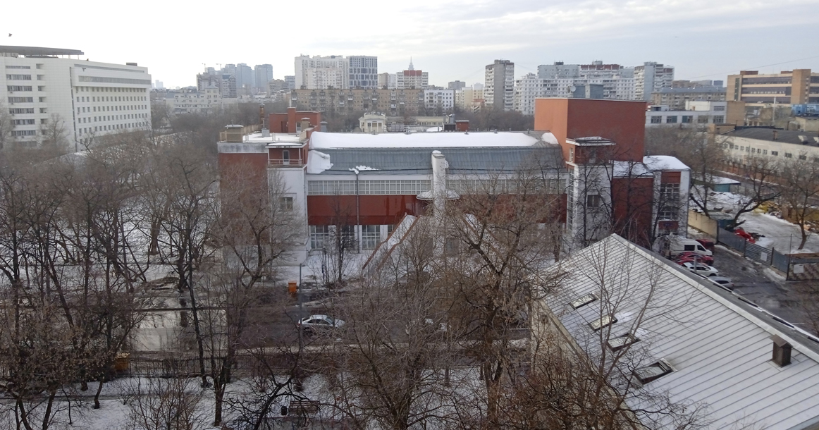 Вид из моего окна: на клуб фабрики «Свобода»