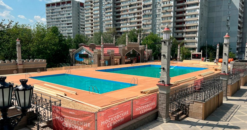 На Сухонской улице в Медведково откроют городской бассейн под открытым небом с подогревом и мини-баром