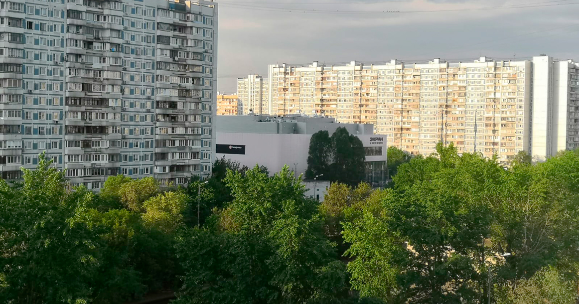 Вид из моего окна: на бывший кинотеатр «Экран»