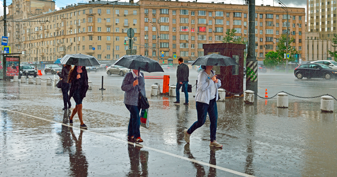 Лето пока не радует: в выходные температура в Москве опустится до плюс 3–5 градусов