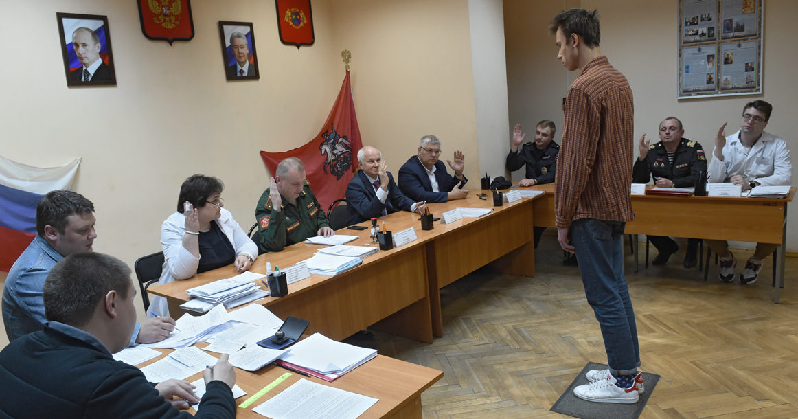 В Госдуме решили не повышать нижний предел призывного возраста до 21 года