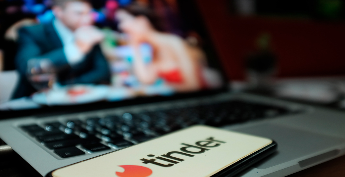 В интернете появились «специалисты по регистрации в Tinder»